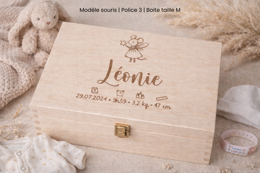 Boîte à souvenirs bébé personnalisée en bois
