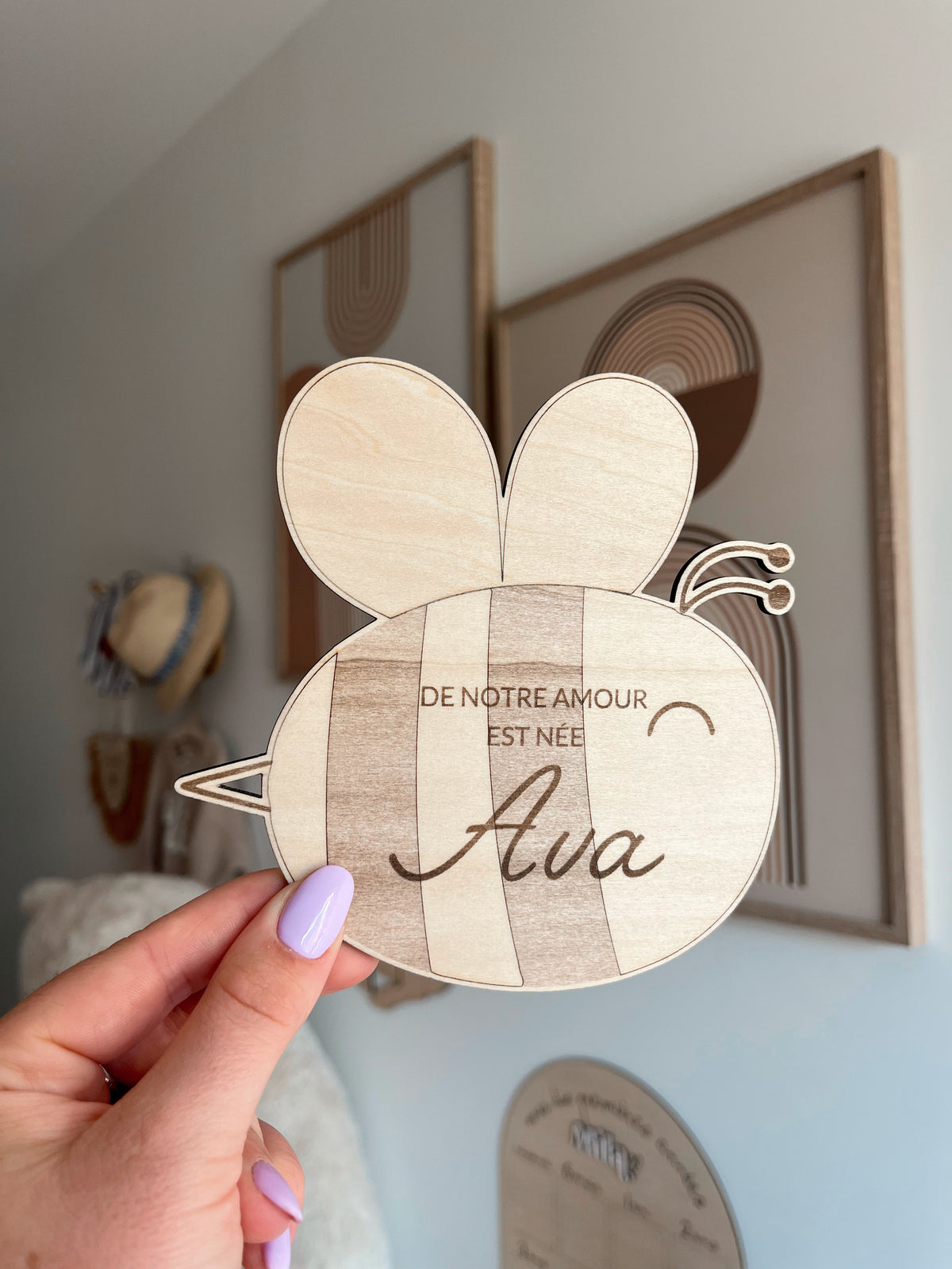 Abeille en bois annonce naissance