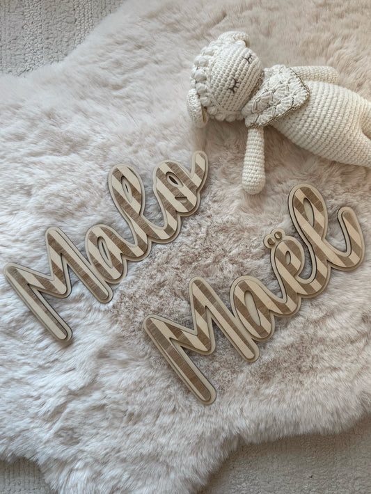 Prénom en bois motif rayures