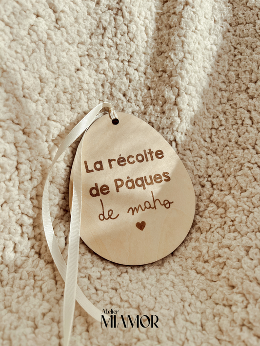 Œuf récolte de Pâques en bois
