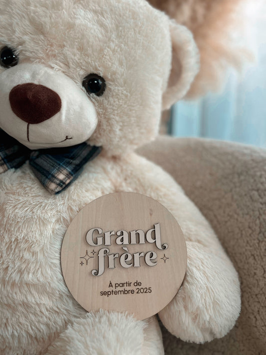 Pancarte en bois annonce "Grand(s) frère(s)"