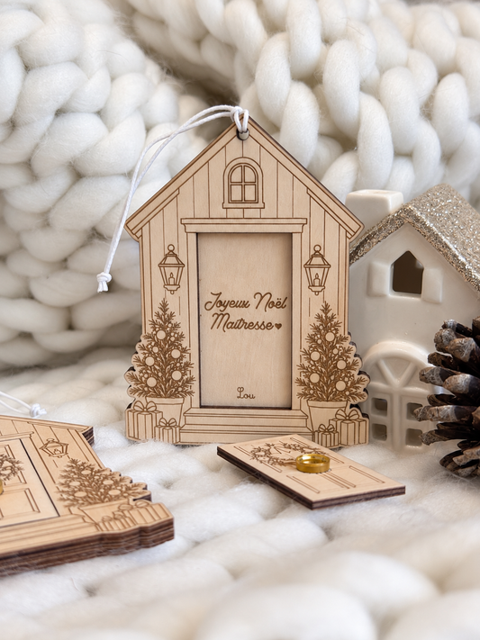 Maison de Noël en bois avec message secret – Décoration de sapin
