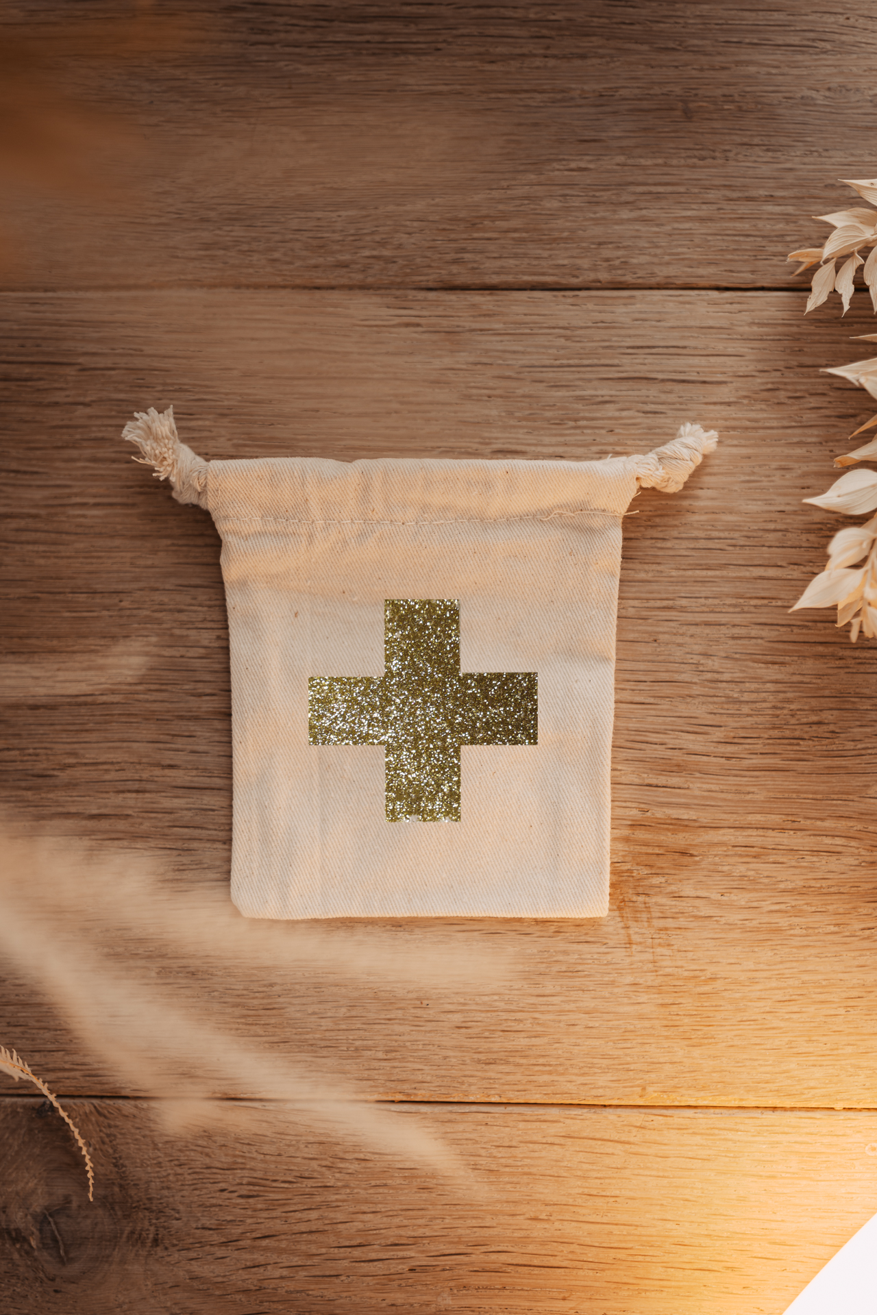 Sac pochon croix de secours - Format moyen