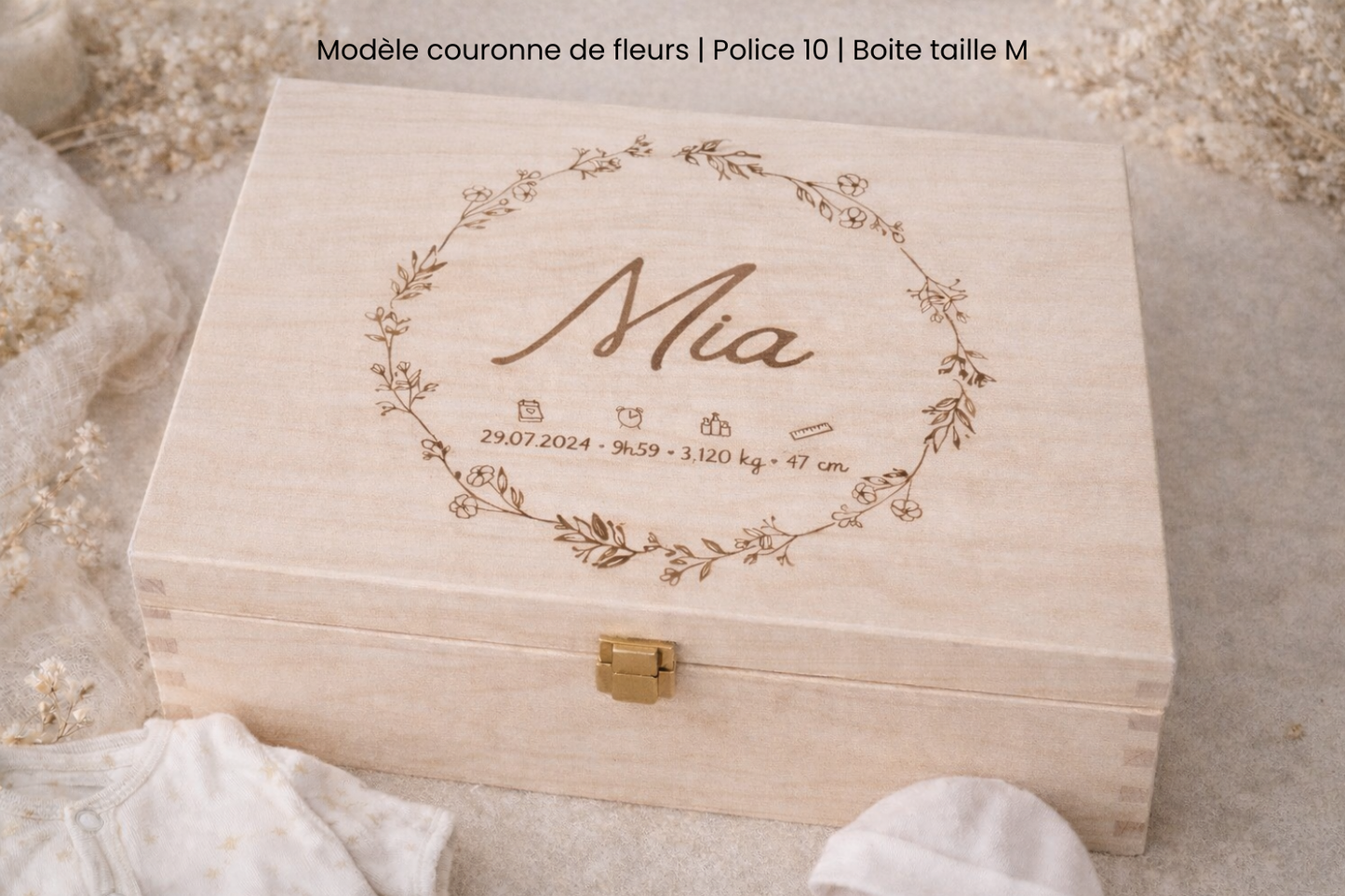 Boîte à souvenirs bébé personnalisée en bois
